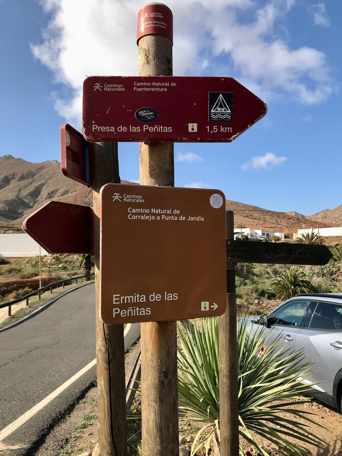 Fuerteventra offers planty of kid-friendly walking trails